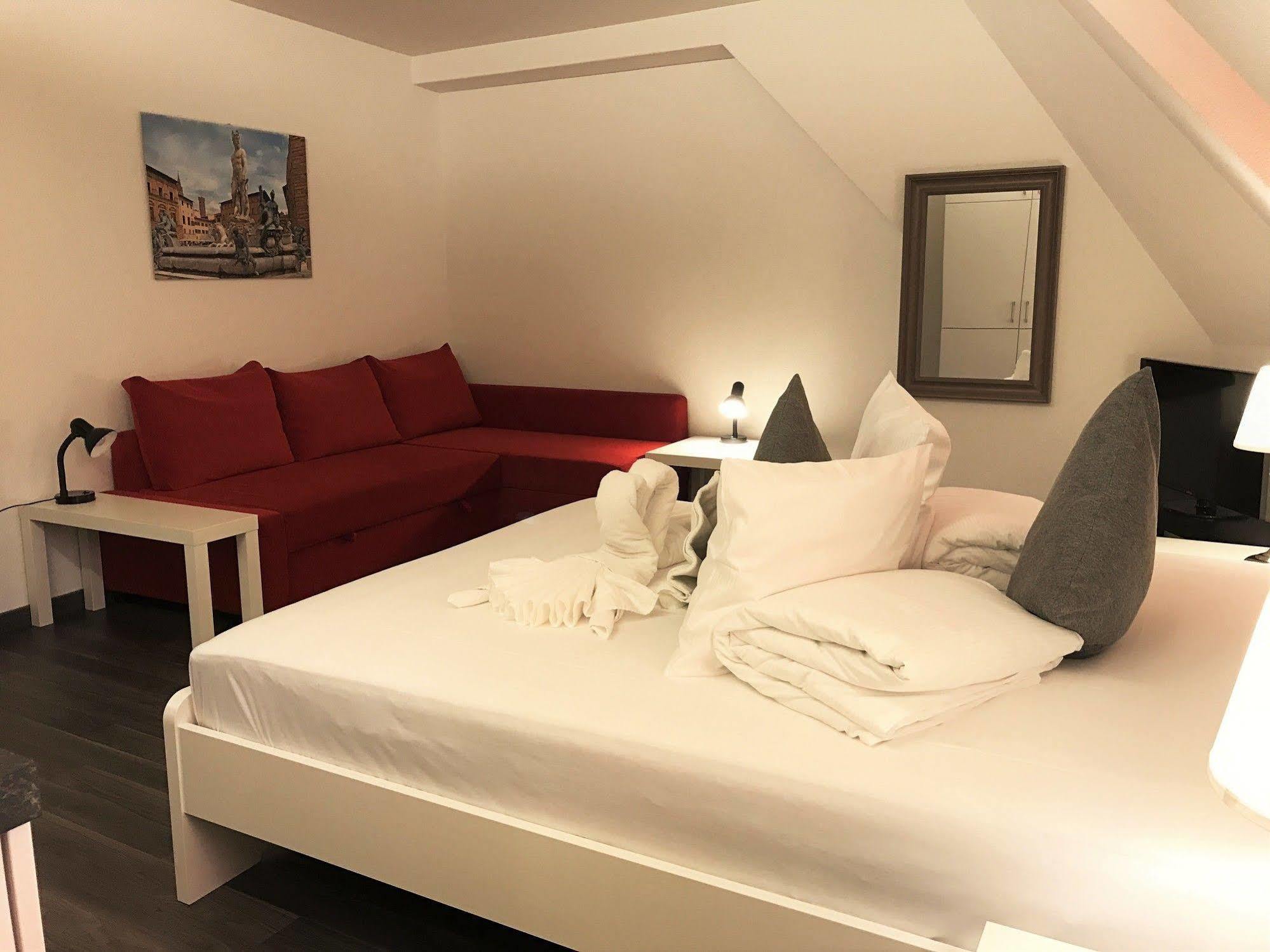 Aparthotel Inside Five